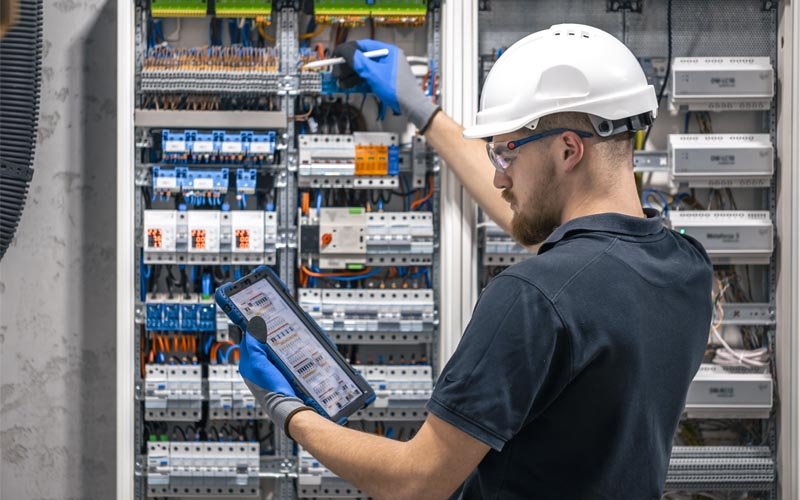 Home Rev01 - Flash Engineering And Contracting LLC